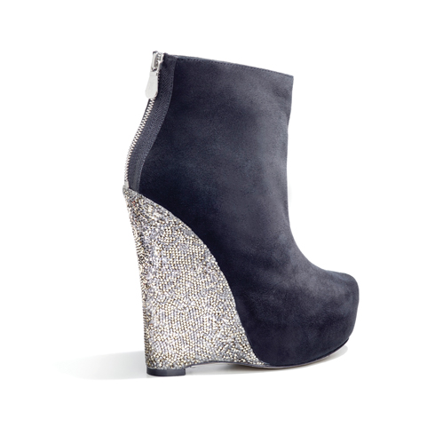 Alejandro Ingelmo made with SWAROVSKI ELEMENTS 01