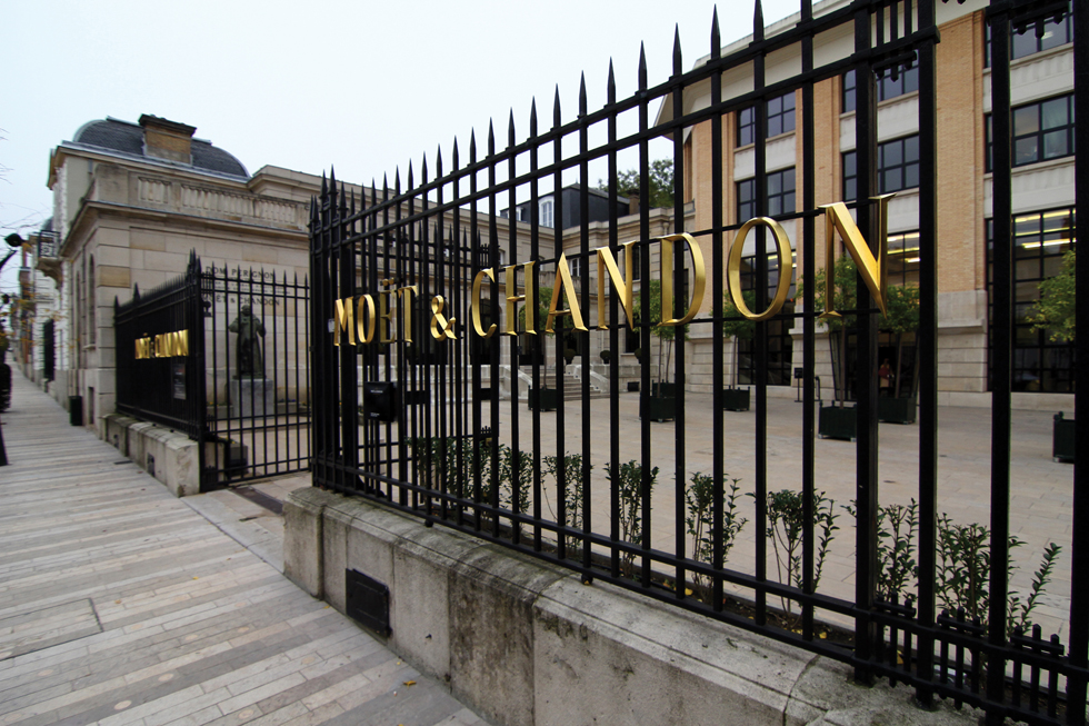 DomPerignon 0105-----