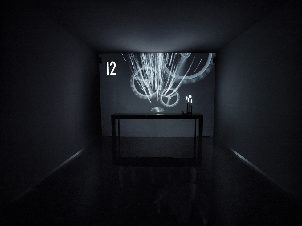 제11실_시간과 인간의 결합 (Fusion of Man and Time)-----