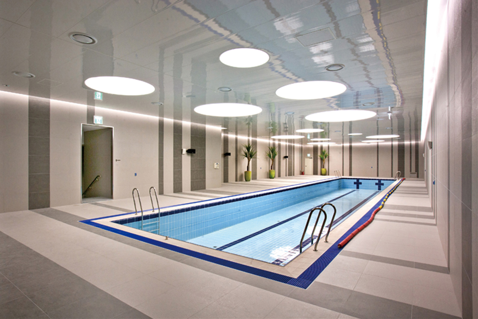 갤러리아 포레_수영장-----