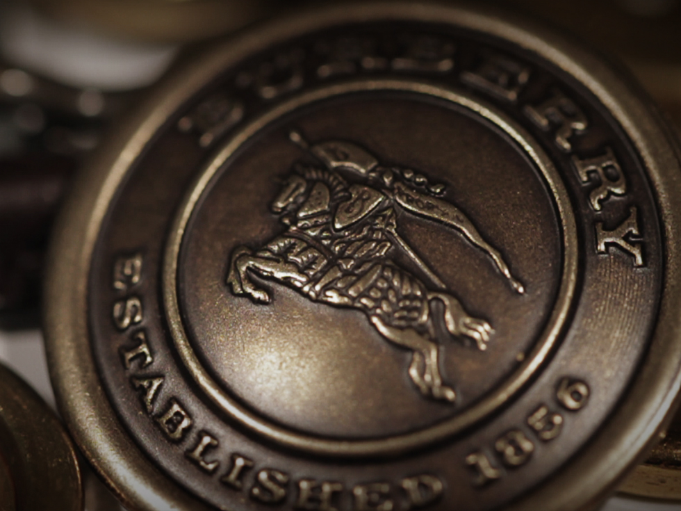 Burberry_trench_coat_craftsmanship