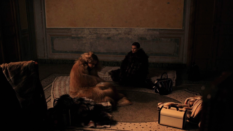 FENDI HORROR INVITO PERICOLOSO FILM-12