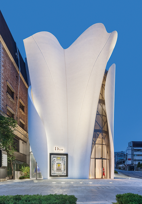 201508_houseofdior_03