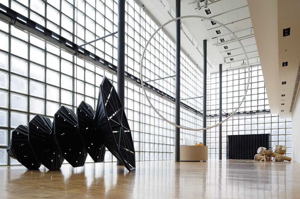 20151130_art&luxurybrands_01