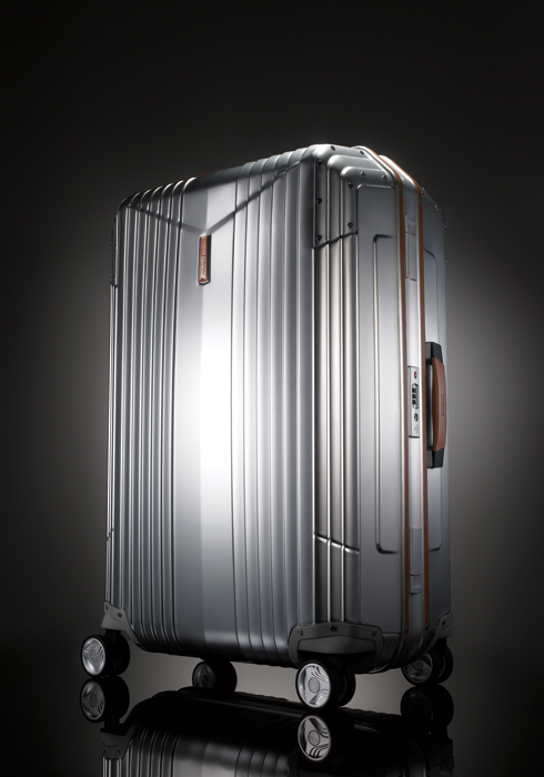 201512_timelesssuitcase_01